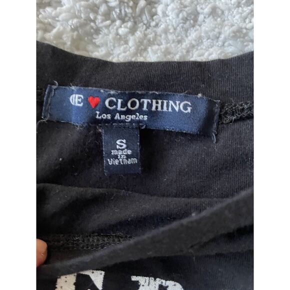 One Clothing Los Angeles Sz. S “ Wanderlust” Design Tee. Cute, Fun - Picture 5 of 6